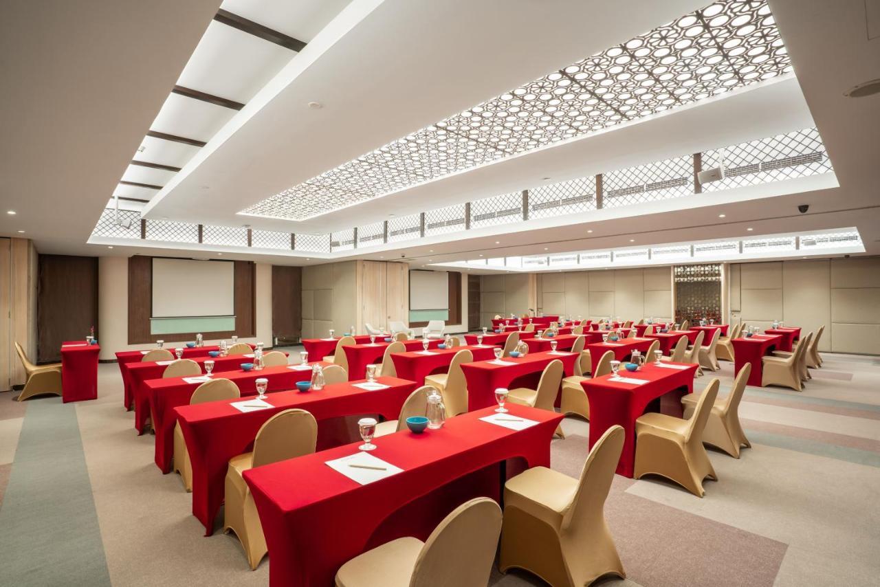 ג'קרטה Aston Kemayoran City Hotel מראה חיצוני תמונה